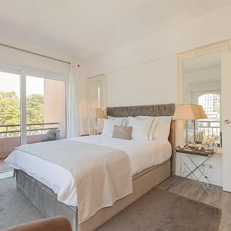 Gandarinha Junto Ao Mar