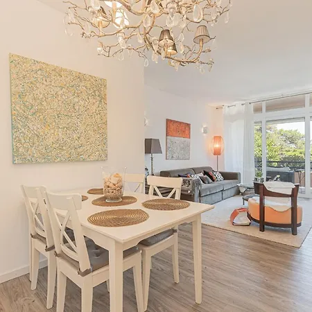 Gandarinha Junto Ao Mar *