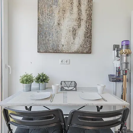 Gandarinha Junto Ao Mar