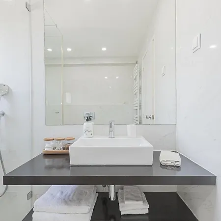 Gandarinha Junto Ao Mar * 카스카이스