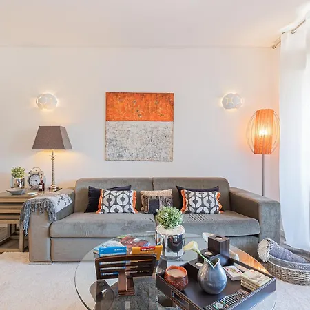 Gandarinha Junto Ao Mar *